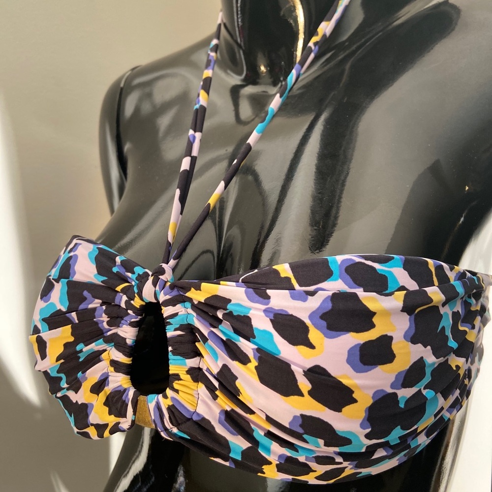 Bandeau bikini top with removable neck strap